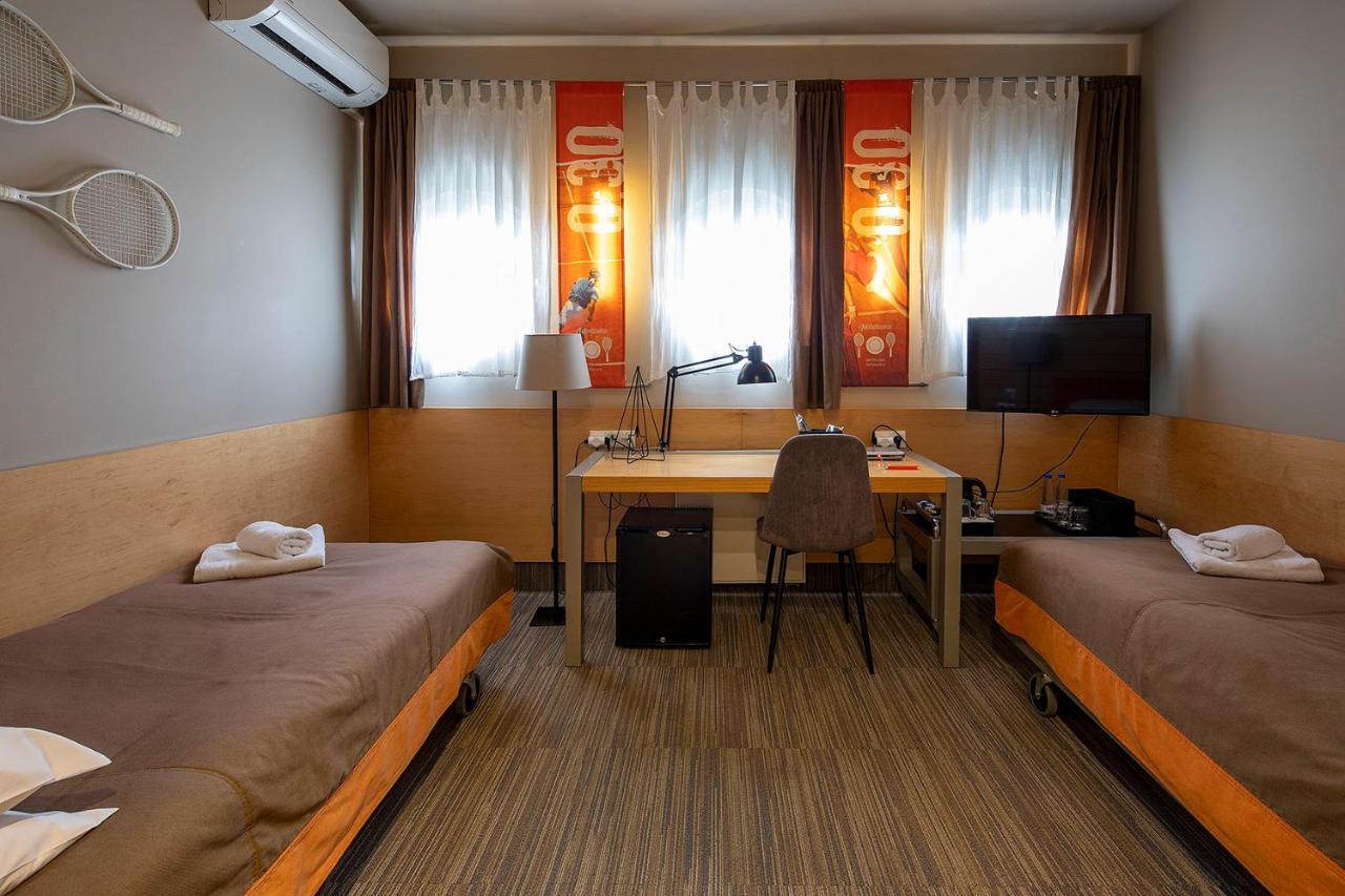 Hotel Restauracja Tenis Kortowo Πόζναν Εξωτερικό φωτογραφία