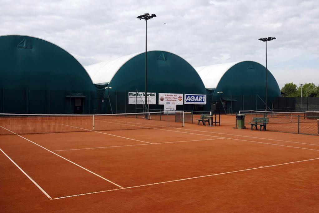Hotel Restauracja Tenis Kortowo Πόζναν Εξωτερικό φωτογραφία