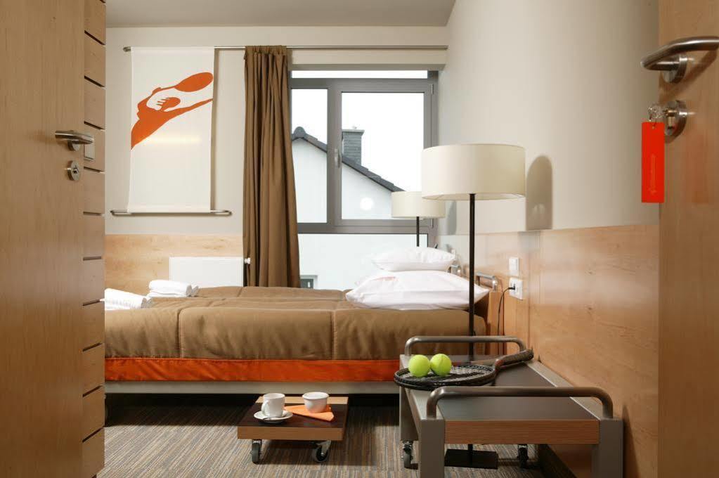 Hotel Restauracja Tenis Kortowo Πόζναν Εξωτερικό φωτογραφία